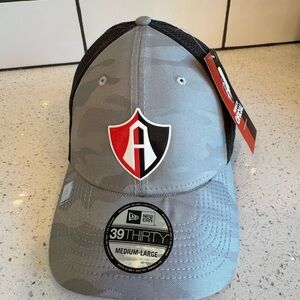NWT New Era 39THIRTY Atlas FC Fitted Cap – Gray Camouflage M/L